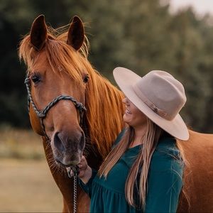 Meet your Posher, Jennie